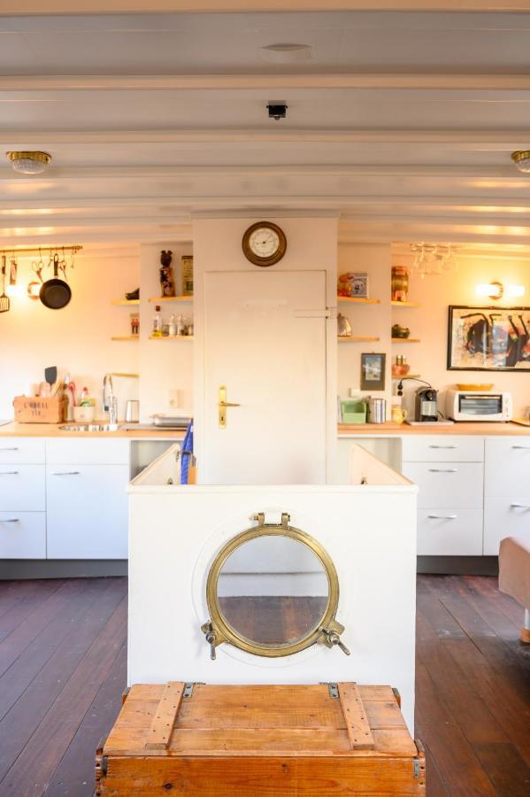 Boatapartment Animathor On Top Location Rotterdam Luaran gambar